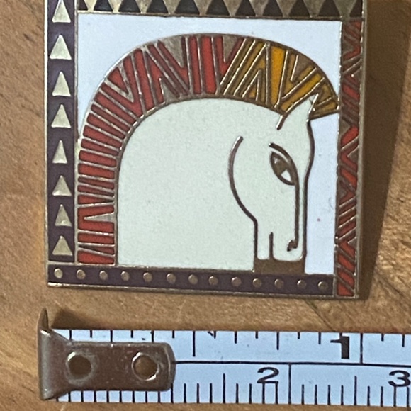 Vintage Laurel Burch “equus” horse image enamel earrings. - Picture 4 of 14